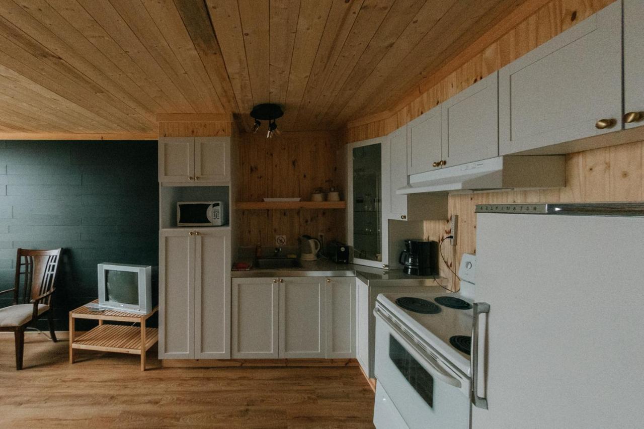 Nordet Motel Saint Georges De Malbaie Ngoại thất bức ảnh